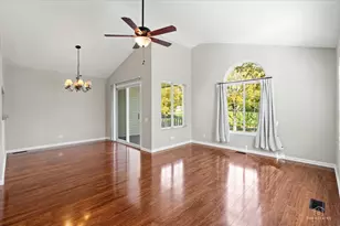 1712 Middlebury Dr, Aurora, IL 60503 - Photo 5