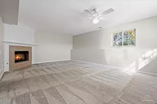 1712 Middlebury Dr, Aurora, IL 60503 - Photo 21