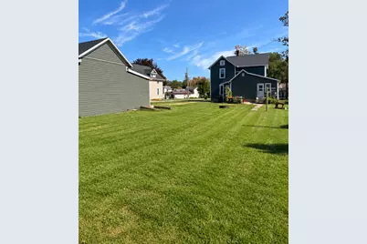 721 S Logan Street, Lena, IL 61048 - Photo 17