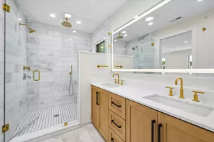 3810 W North Shore Ave, Lincolnwood, IL 60712 - Photo 19