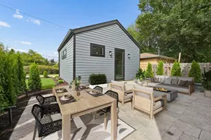 3810 W North Shore Ave, Lincolnwood, IL 60712 - Photo 31