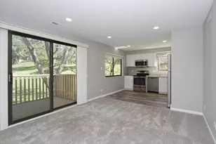 746B Oak Hill Rd, Lake Barrington, IL 60010 - Photo 7