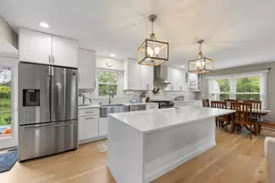 1901 Clydesdale Dr, Wheaton, IL 60189 - Photo 9