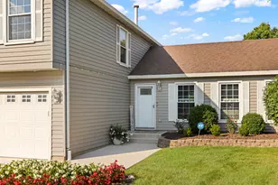 1901 Clydesdale Dr, Wheaton, IL 60189 - Photo 3