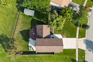 1901 Clydesdale Dr, Wheaton, IL 60189 - Photo 31