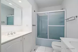 20 W Old Elm Rd, Lake Forest, IL 60045 - Photo 21