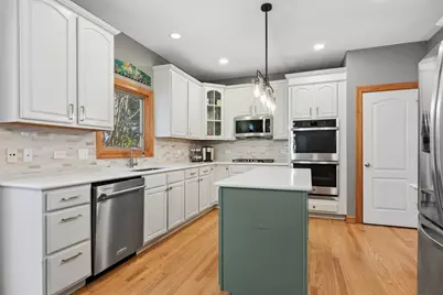 543 Larium Lane, Crystal Lake, IL 60012 - Photo 7