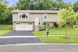 308 Nelson Ct, Bolingbrook, IL 60440 - Photo 1