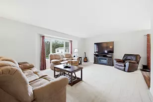 308 Nelson Ct, Bolingbrook, IL 60440 - Photo 3