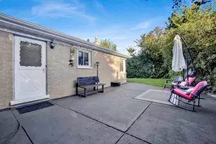1520 Oakton St, Park Ridge, IL 60068 - Photo 37
