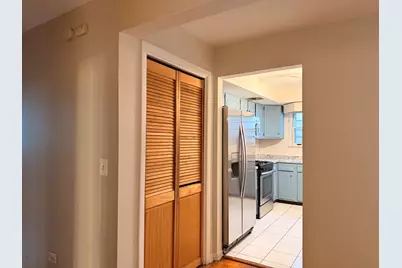 1615 Howard Street #201, Evanston, IL 60202 - Photo 17
