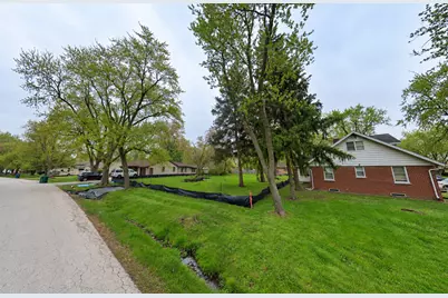 2526 Golfview Drive, Joliet, IL 60435 - Photo 5
