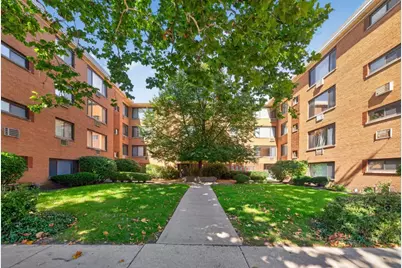2710 W Lunt Avenue #107, Chicago, IL 60645 - Photo 1