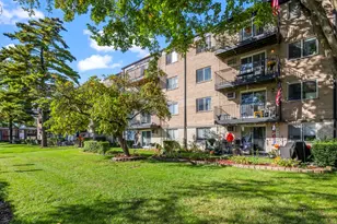 1215 N Waterman Ave, Arlington Heights, IL 60004 - Photo 11