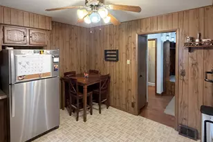 2622 S Bolton Rd, Freeport, IL 61032 - Photo 7