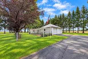 2622 S Bolton Rd, Freeport, IL 61032 - Photo 3
