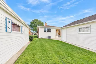 8329 W Sunnyside Ave, Norridge, IL 60706 - Photo 37