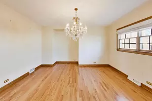 8329 W Sunnyside Ave, Norridge, IL 60706 - Photo 7