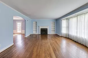 4350 Bobolink Terrace, Skokie, IL 60076 - Photo 5