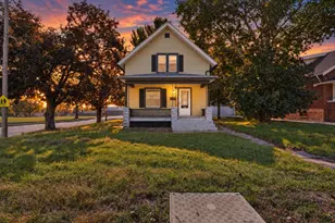 1304 Montague St, Rockford, IL 61102 - Photo 1