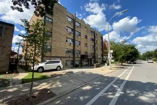7854 S South Shore Dr, Chicago, IL 60649 - Photo 3