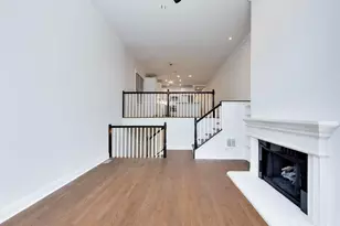 3928 N Greenview Ave, Chicago, IL 60613 - Photo 3