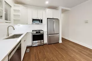 3928 N Greenview Ave, Chicago, IL 60613 - Photo 9