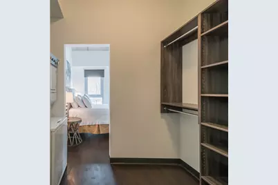 710 W Grand Avenue #307, Chicago, IL 60654 - Photo 7