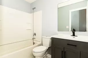 2807 Henley Ln, Naperville, IL 60540 - Photo 17