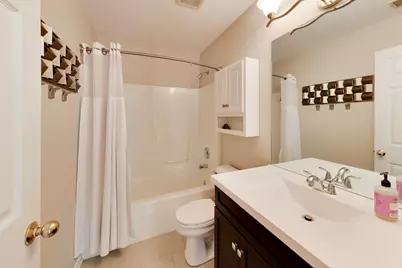 1107 Canterbury Court #D, Elgin, IL 60120 - Photo 19