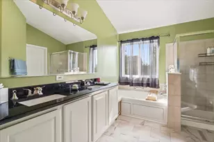 1995 W Meadowview Dr, Round Lake, IL 60073 - Photo 21