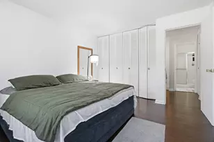 1207 S Old Wilke Rd, Arlington Heights, IL 60005 - Photo 19