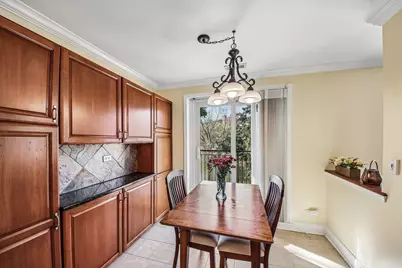 701 Lake Hinsdale Drive #201, Willowbrook, IL 60527 - Photo 7