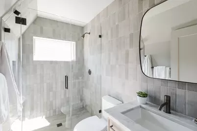 2126 N Sawyer Avenue, Chicago, IL 60647 - Photo 27