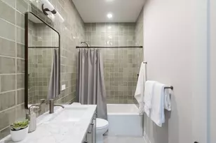 2126 N Sawyer Ave, Chicago, IL 60647 - Photo 21