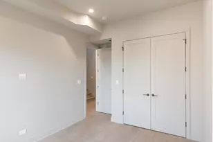 2126 N Sawyer Ave, Chicago, IL 60647 - Photo 23