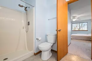8421 Stratford Dr, Tinley Park, IL 60487 - Photo 13