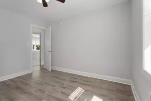 7710 N Sheridan Rd, Chicago, IL 60626 - Photo 5