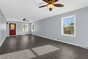 152 E 1st St, Manteno, IL 60950 - Photo 23
