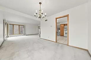 5708 S Newcastle Ave, Chicago, IL 60638 - Photo 7