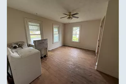 124 S Elm Street, Franklin Grove, IL 61031 - Photo 5