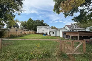 124 S Elm St, Franklin Grove, IL 61031 - Photo 3