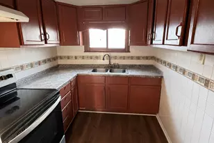 8322 S Burnham Ave, Chicago, IL 60617 - Photo 7