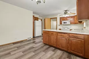 504 E Butterfield Rd, Elmhurst, IL 60126 - Photo 5