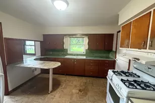 618 N Oplaine Rd, Gurnee, IL 60031 - Photo 5