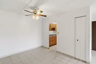 281 Shorewood Dr, Glendale Heights, IL 60139 - Photo 11