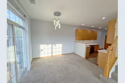 2534 Hillsboro Boulevard #2534, Aurora, IL 60503 - Photo 9