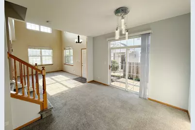 2534 Hillsboro Boulevard #2534, Aurora, IL 60503 - Photo 7