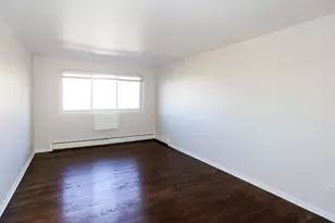 1040 W Hollywood Ave, Chicago, IL 60660 - Photo 7