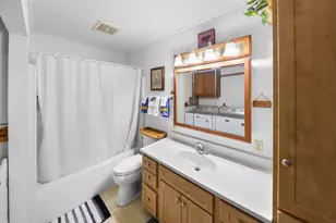 405 Gentleman St, Ottawa, IL 61350 - Photo 7